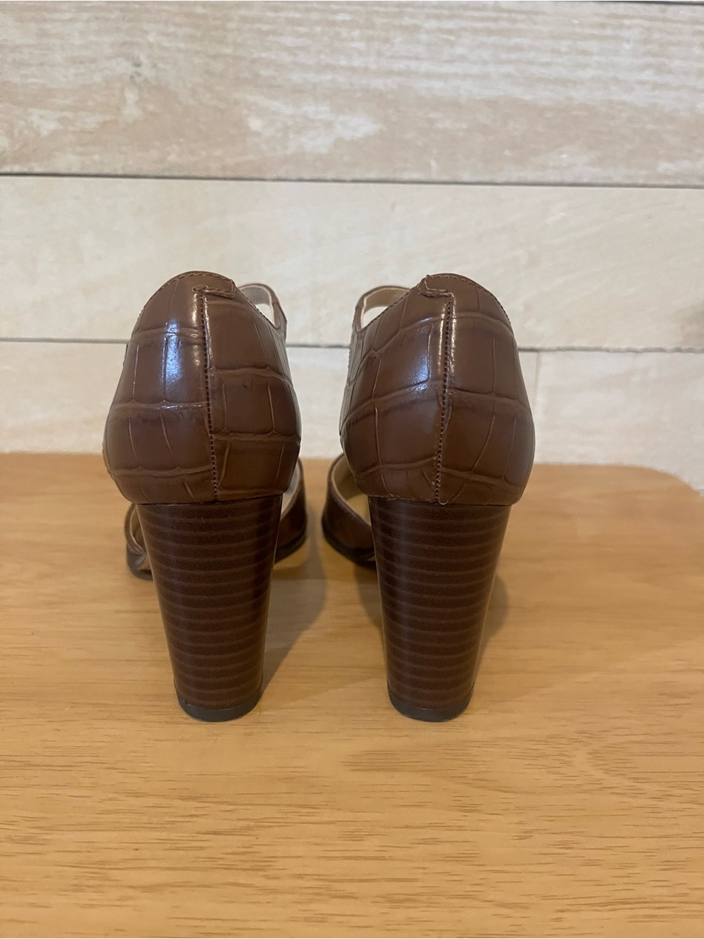 Clarks Brown T-Strap Block Heels with Croc Texture - Picture 8 of 13